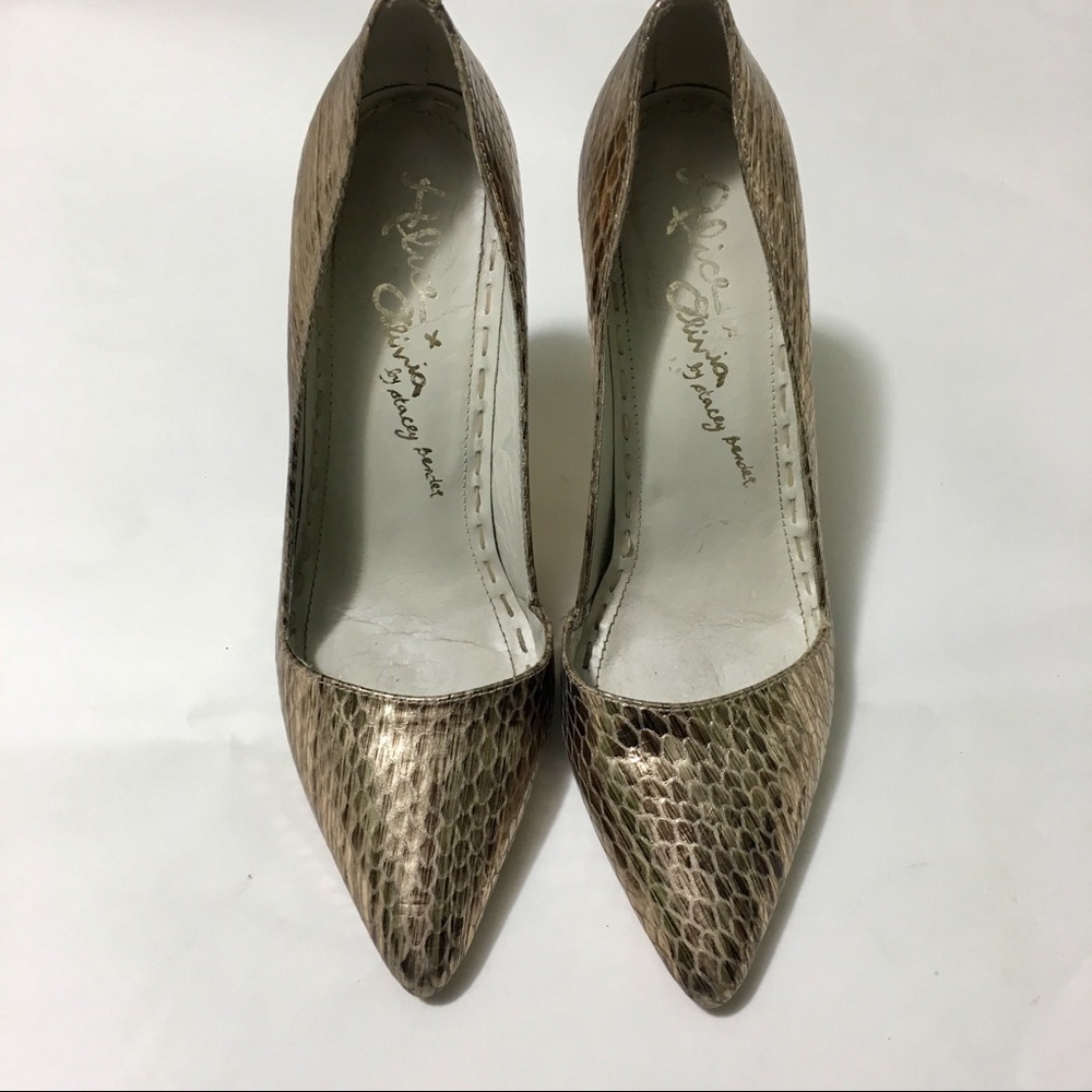 Alice + Olivia Dina pump - Picture 3 of 6